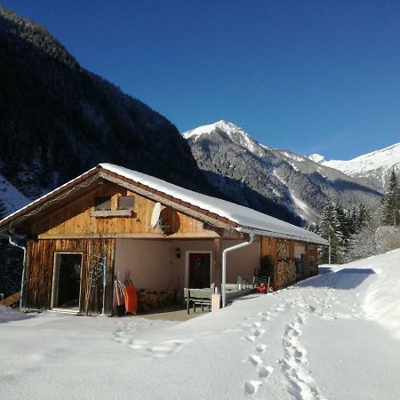 Ferienhaus Am Wallnerhof Flattach Bagian luar foto