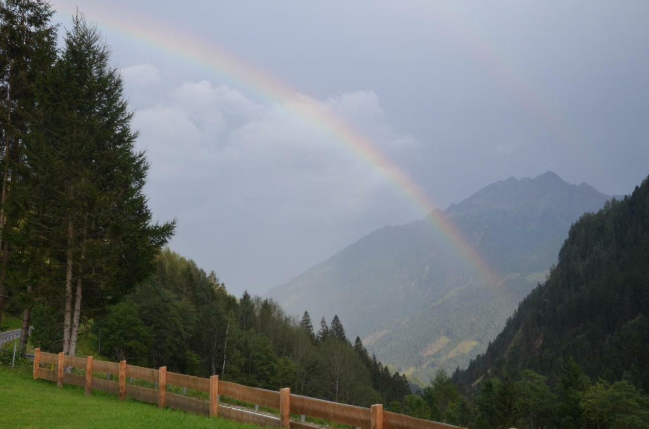 Ferienhaus Am Wallnerhof Flattach Bagian luar foto