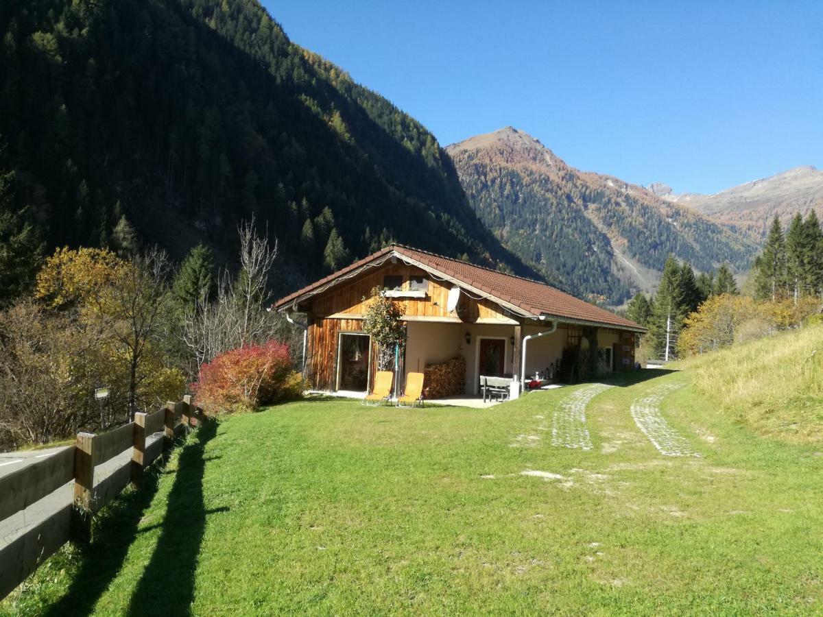 Ferienhaus Am Wallnerhof Flattach Bagian luar foto